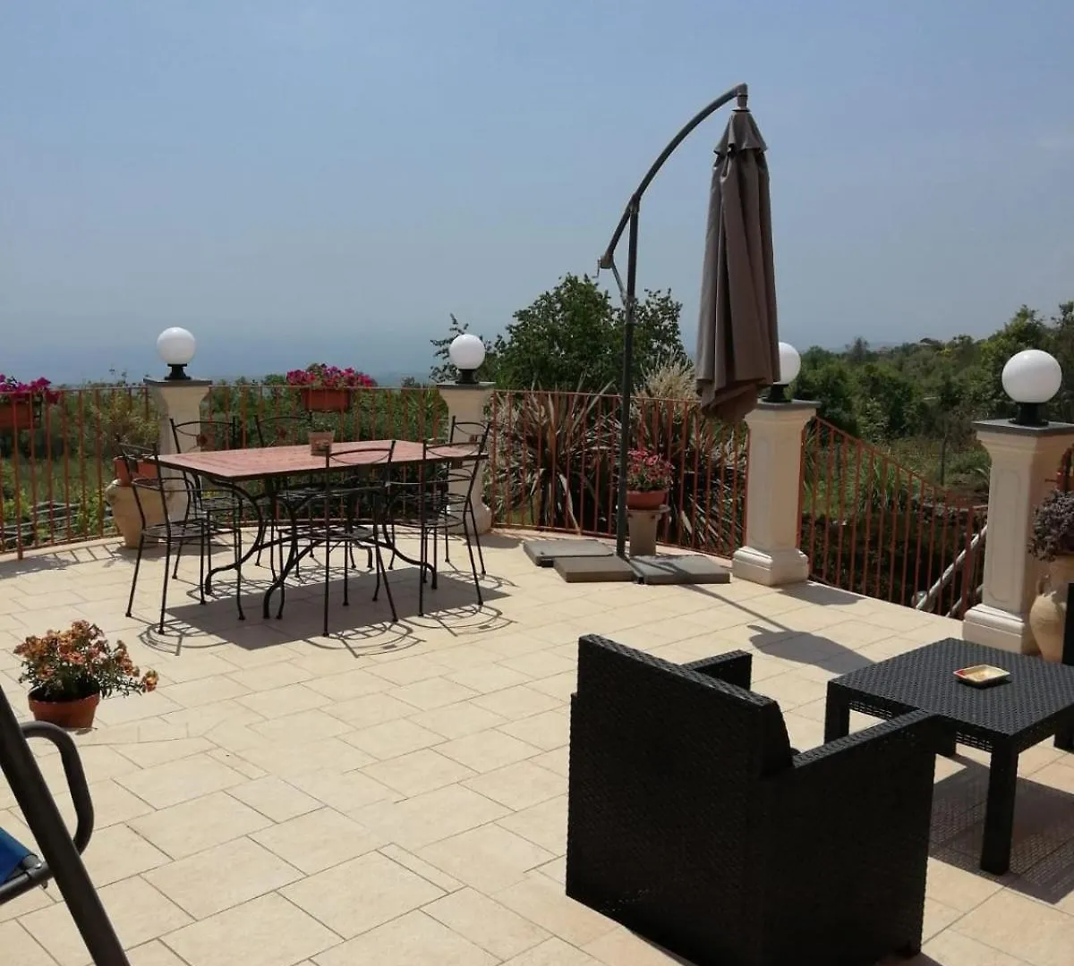 Villa Etna Masi' Milo Italy